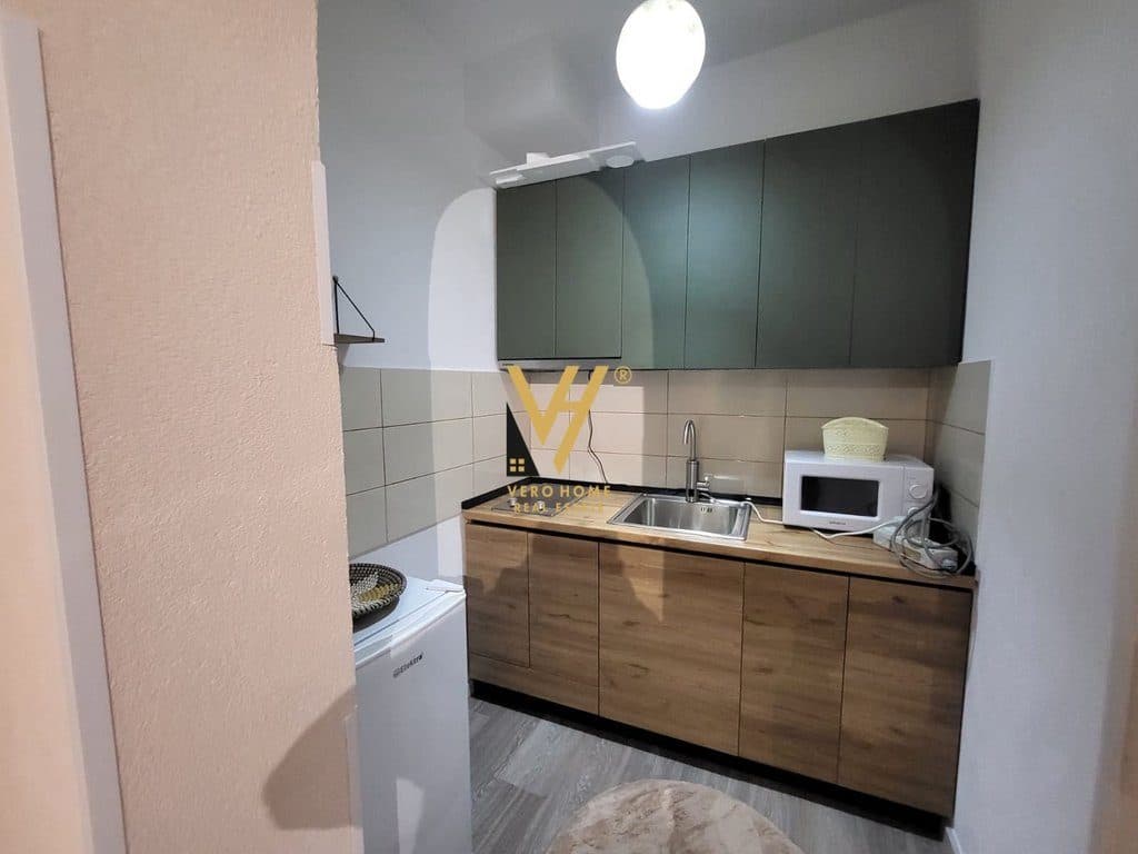 JEPET APARTAMENT 1+1 ME QERA TE RRUGA FORTUZI 49.000 LEKE 2