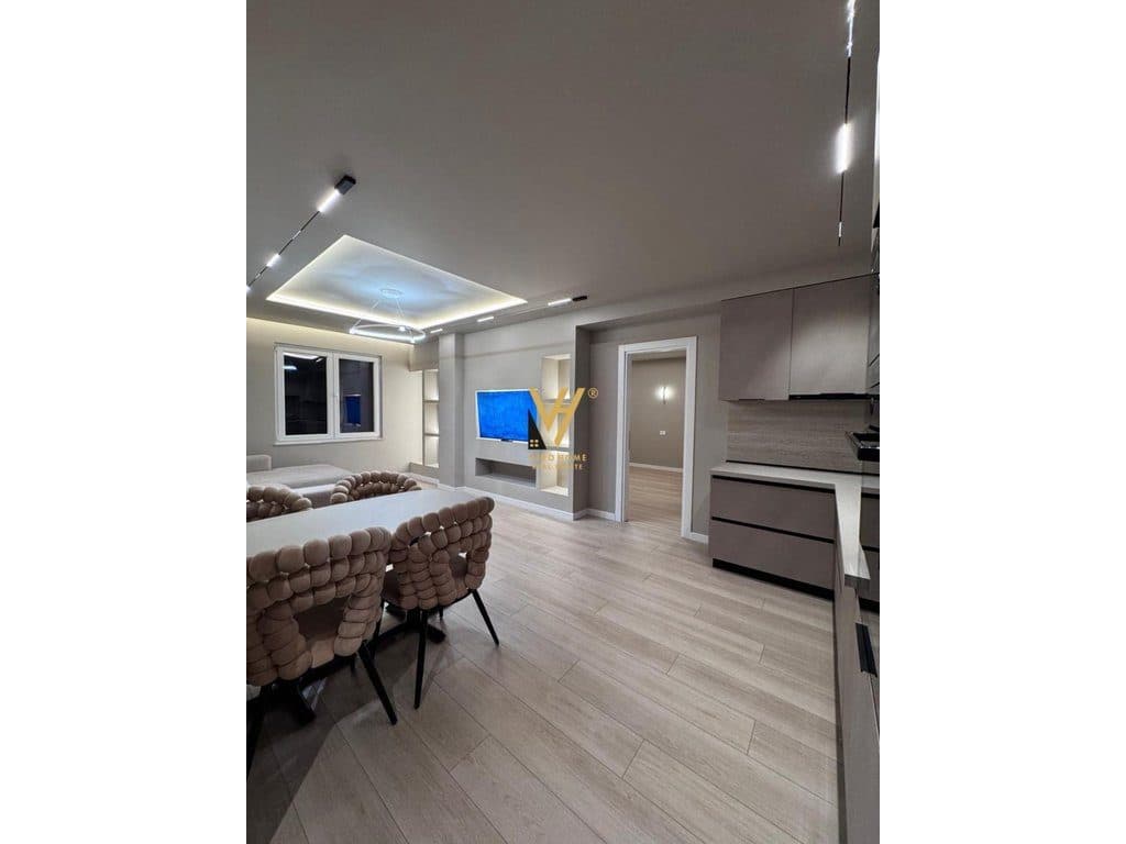SHITET APARTAMENT 2+1+2+BLK TE KOMUNA PARISIT 275.000 EURO 2