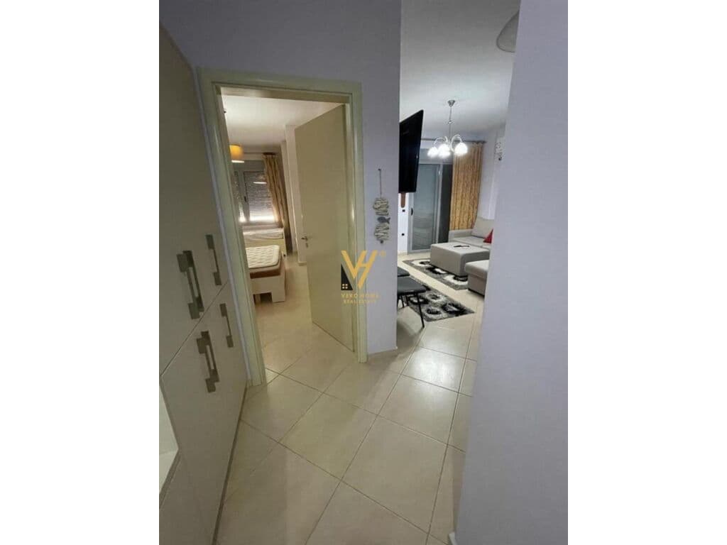 Shitet Apartament 1+1+ballkon te Kompleksi Palma , Radhime 58 m2 3