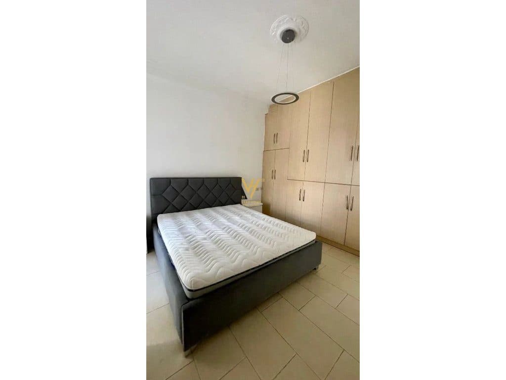 JEPET APARTAMENT 1+1 ME QERA TE RRUGA HIM KOLLI 800 EURO 4