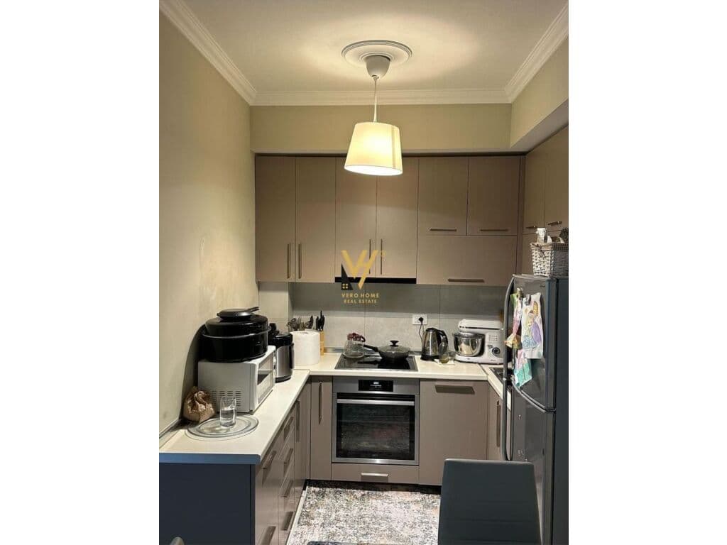 Jepet Apartament 1+1+bllk+post parkimi me qera te Liqeni i Thate 75 m2 4