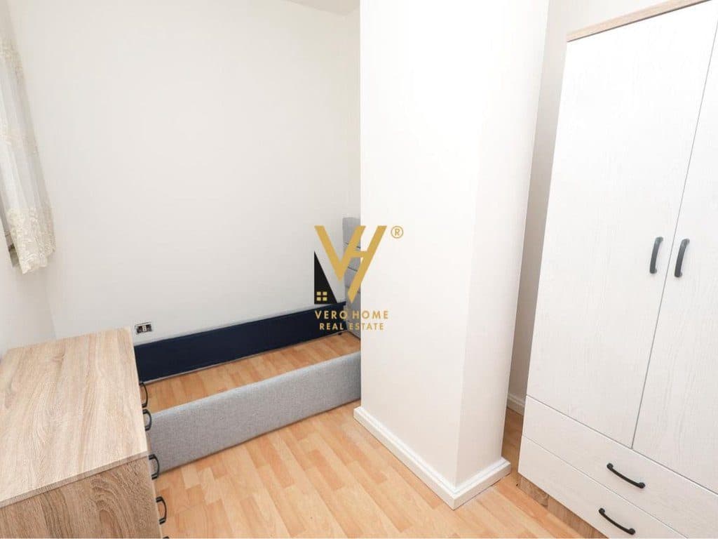 JEPET APARTAMENT 2+1 ME QERA TE KOPSHTI BOTANIK 100.000 LEKE 4