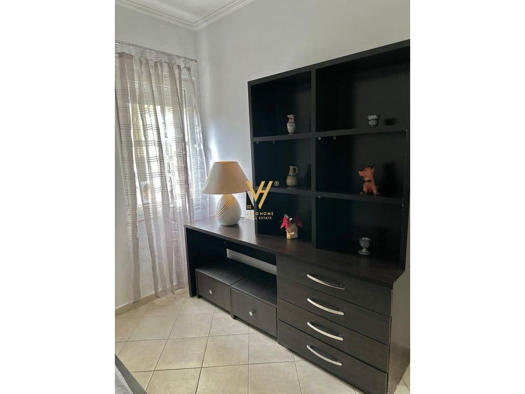JEPET APARTAMENT 2+1+BLK ME QERA TE FRESKU 600 EURO 3