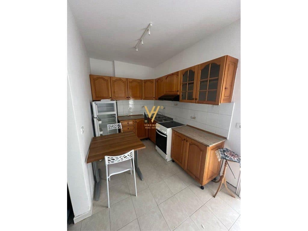 JEPET APARTAMENT 2+1+BLK ME QIRA TE PAZARI I RI 70.000 LEKE