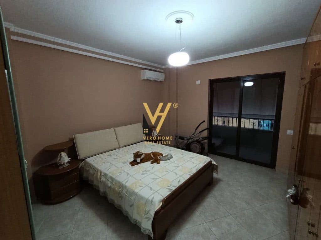 JEPET APARTAMENT 2+1+2+BLK ME QERA TE MINISTRIA E JASHTME 1.000 EURO 3