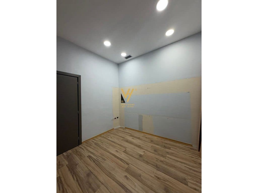 JEPET ZYRE 60 M2 ME QERA TE RRUGA E KAVAJES 800 EURO 4