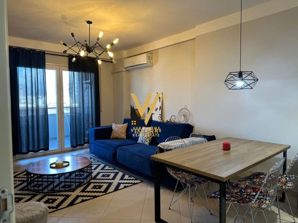 JEPET APARTAMENT 1+1+BALLKON ME QERA TE KOMUNA E PARISIT 700 EURO 3