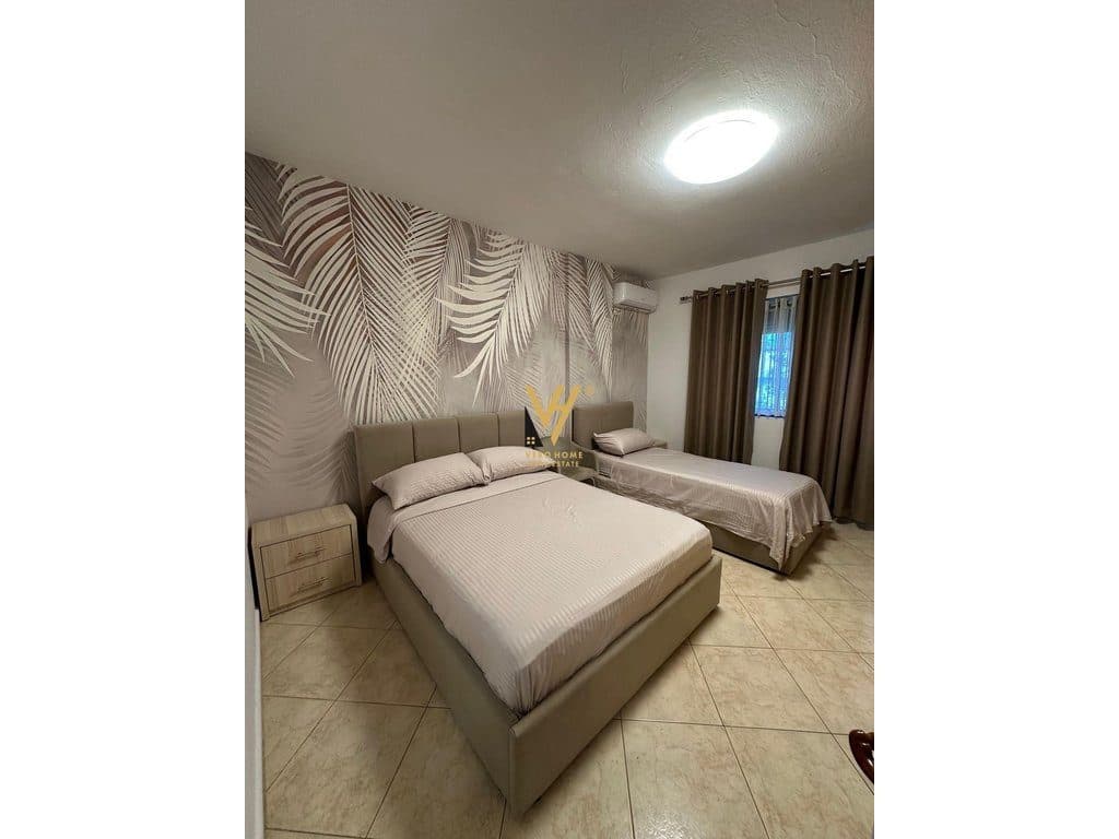 JEPET APARTAMENT 1+1 ME QERA TEK BRRYLI 50.000 LEKE 2