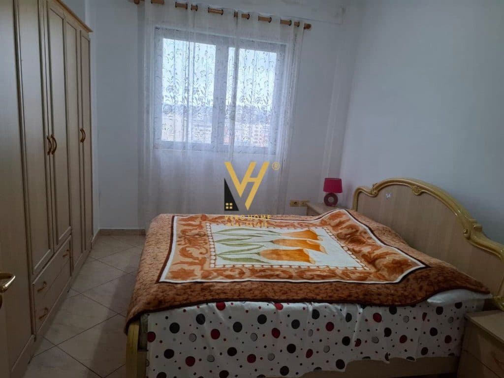 JEPET APARTAMENT 2+1+2+BLK ME QIRA TE RRUGA FORTUZI 70.000 LEKE 4