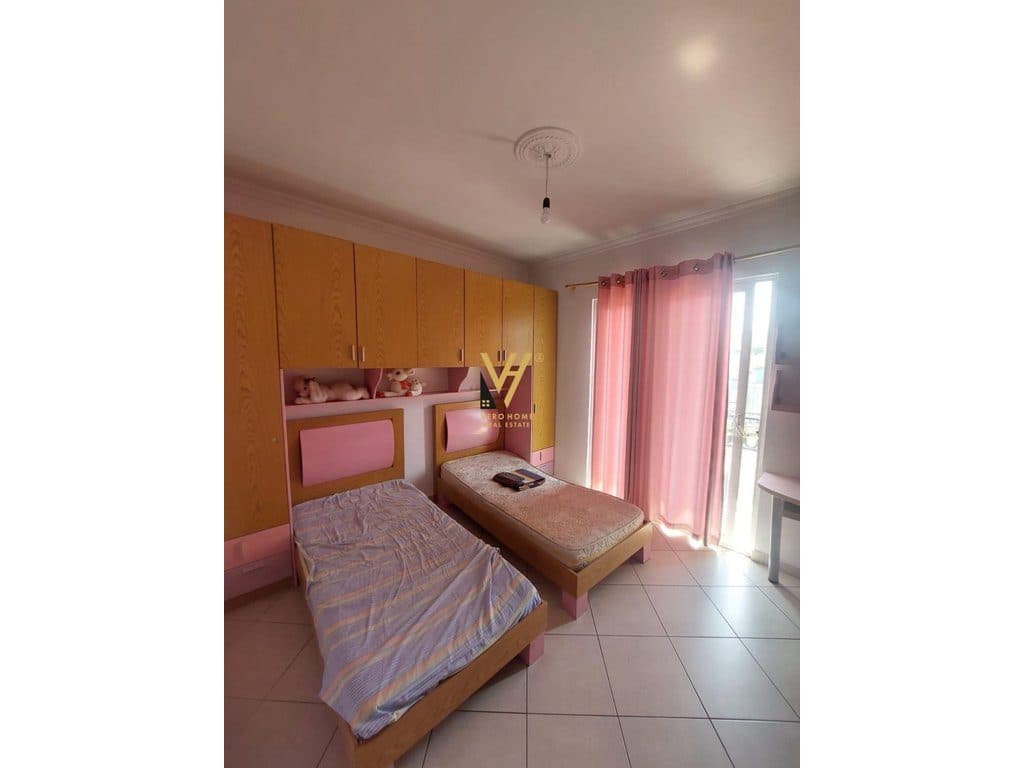 JEPET APARTAMENT 3+1+2 BLK ME QERA NE SELITE 60.000 LEKE 4