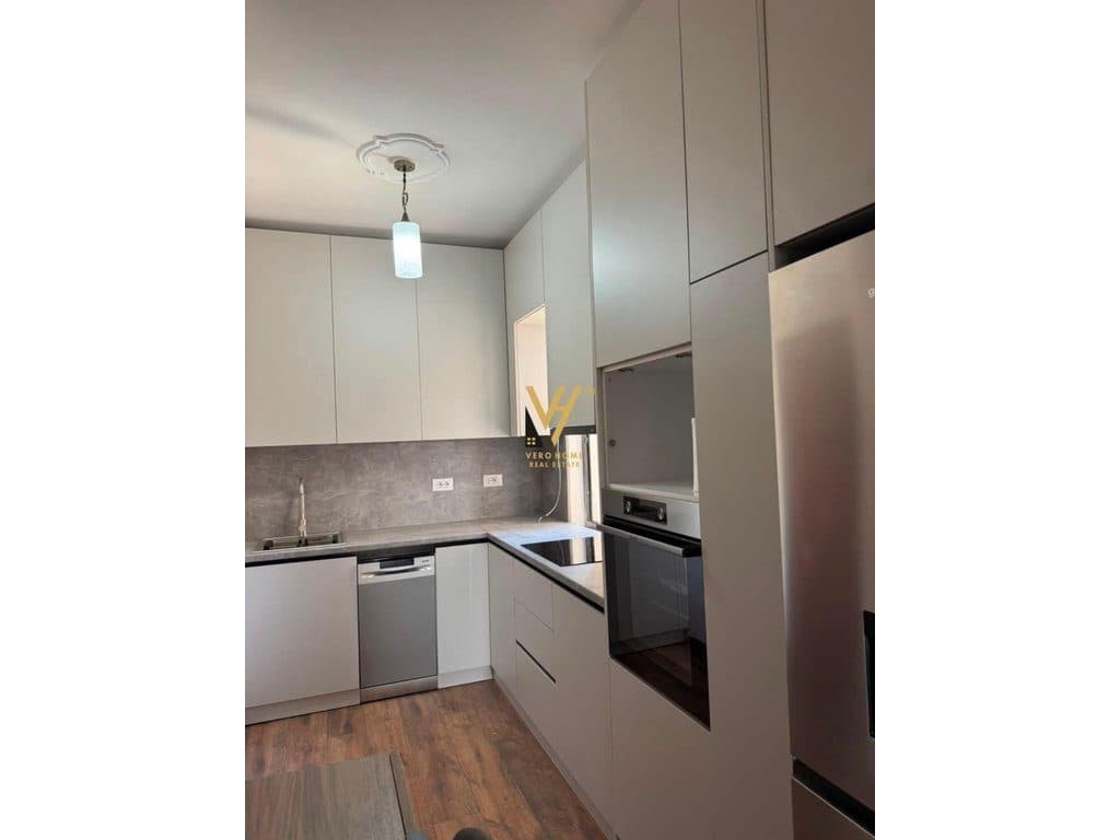 JEPET APARTAMENT 1+1+BLK ME QERA NE SELITE 55.000 LEKE 2