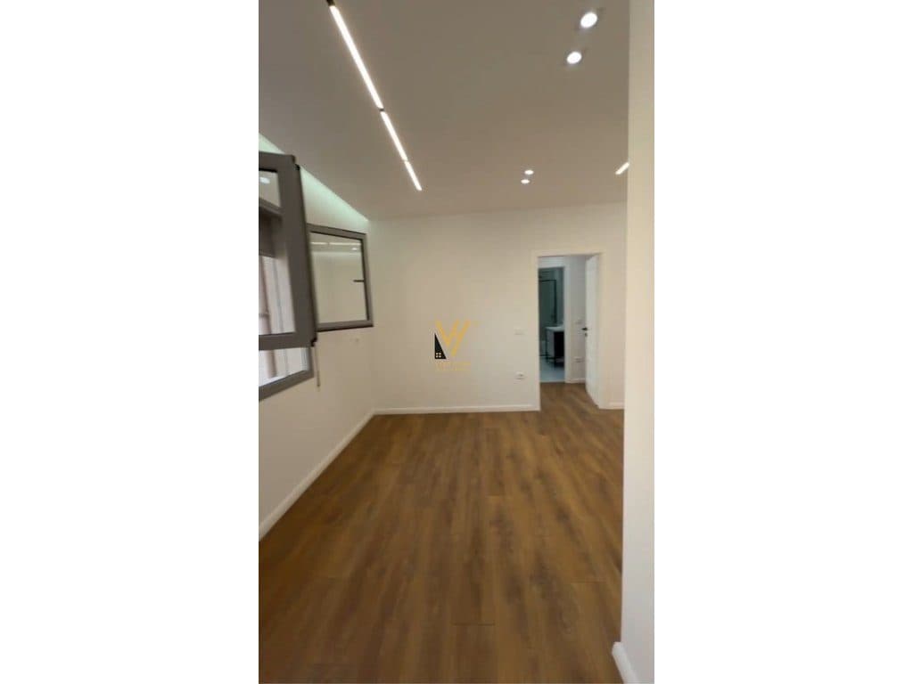 SHITET APARTAMENT 1+1 TE 21 DHJETORI 16.600.000 LEKE