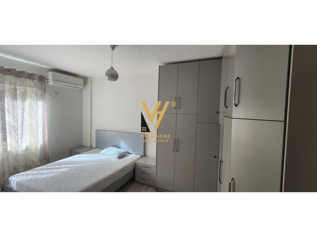 JEPET APARTAMENT 2+1+BLK ME QERA TEK KOPSHTI ZOLOGJIK 700 EURO 4