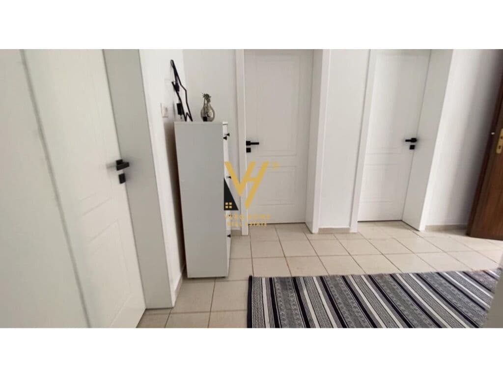Shitet Shtepi Private ne Porcelan 215 m2 3