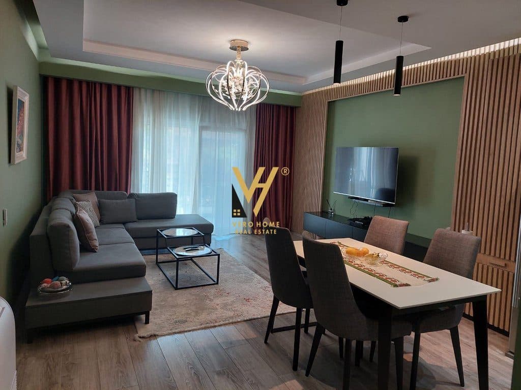 JEPET APARTAMENT 3+1+2+2BLK ME QERA TE SELVIA 1.000 EURO