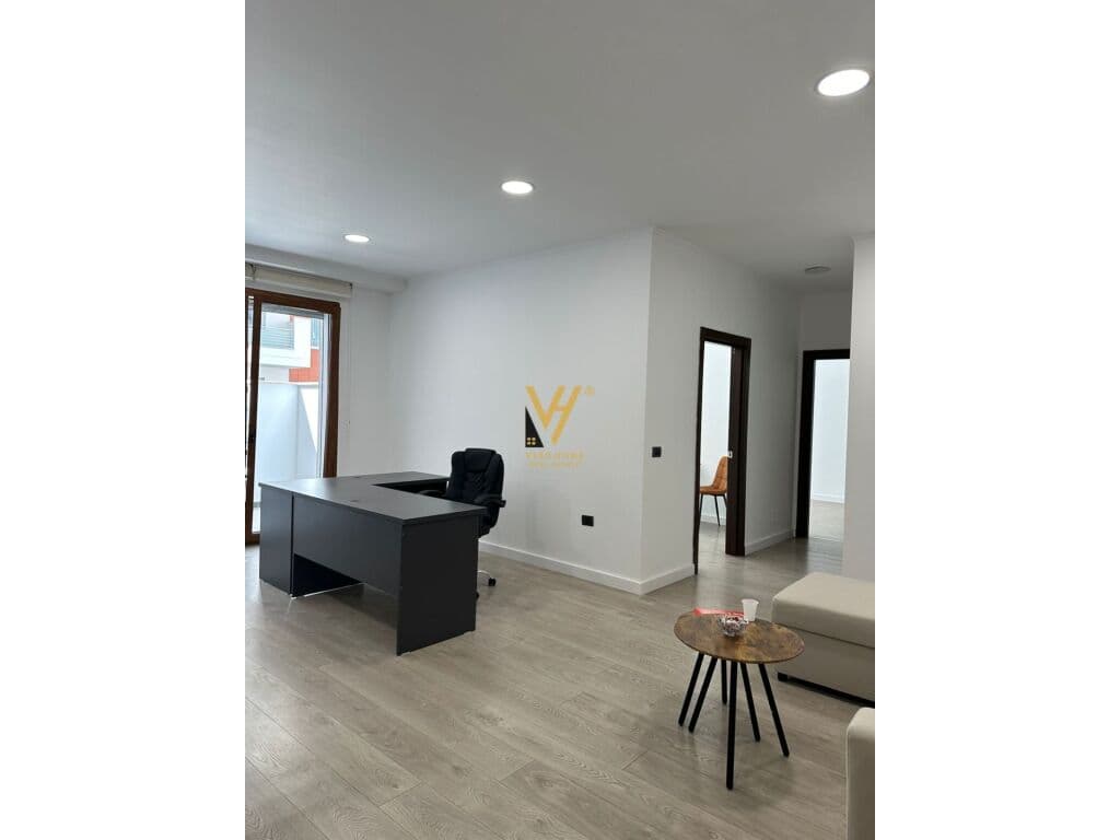 Jepet Zyre me qera te Kompleksi Delijorgji 102 m2 2