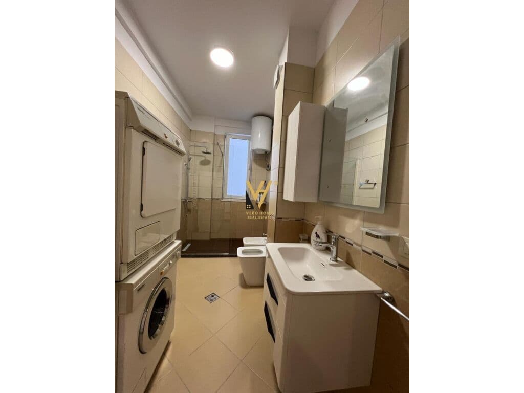 Shitet Apartament 2+1+2+ballkon te Kompleksi Kika 2 , Komuna e Parisit 113 m2 2