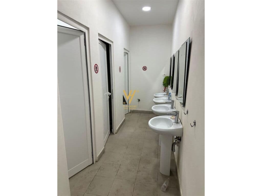Shitet Kapanon ne Fier 550 m2