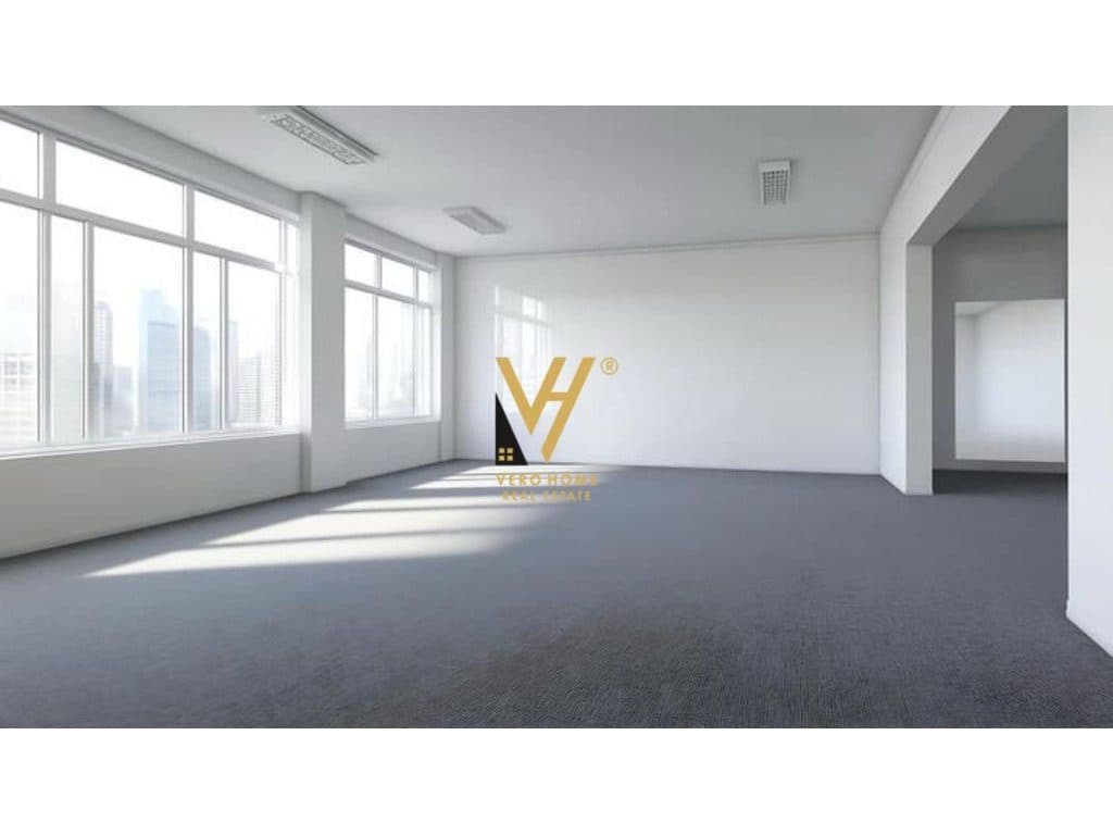 JEPET ZYRE 180 M2 ME QERA TE BLV GJERGJ FISHTA 2.500 EURO