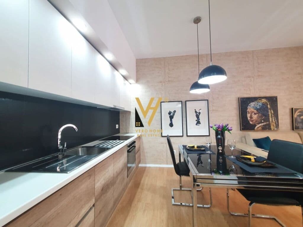 Jepet Apartament 1+1 me qera te 21 Dhjetori 80 m2 2