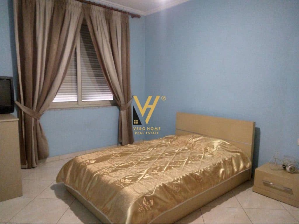 JEPET APARTAMENT 1+1 ME QIRA TE ISH TREGU ELEKTRIK 40.000 LEKE 3