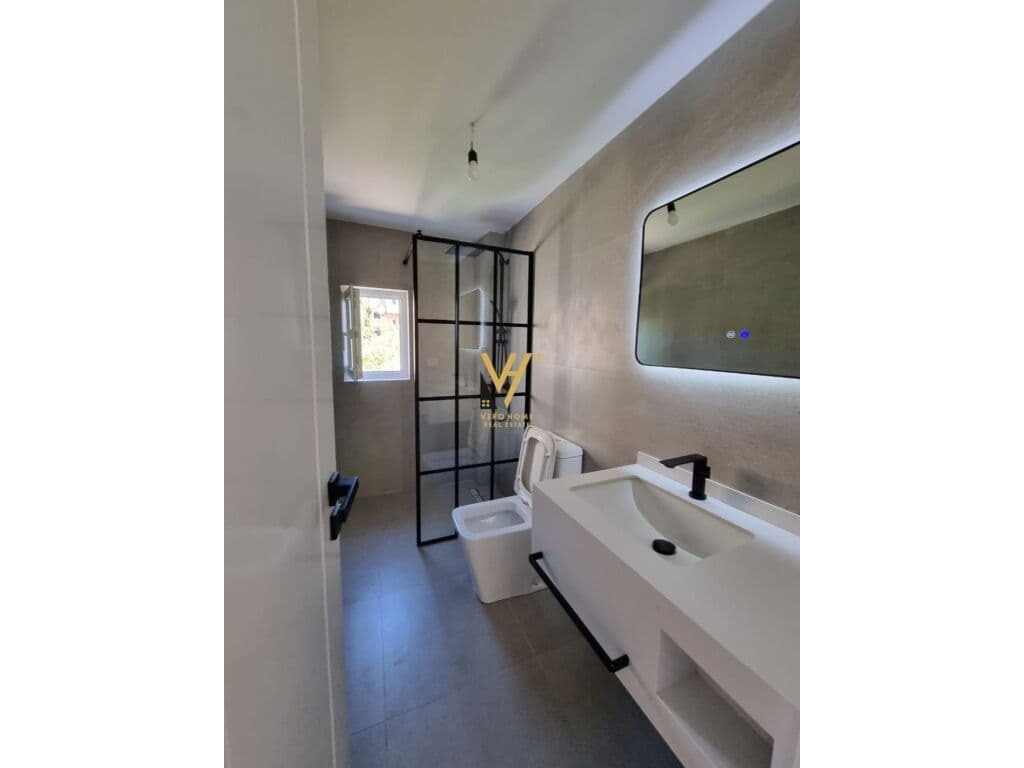 Shitet Apartament 2+1+ballkon te Rruga Mine Peza 60 m2 3