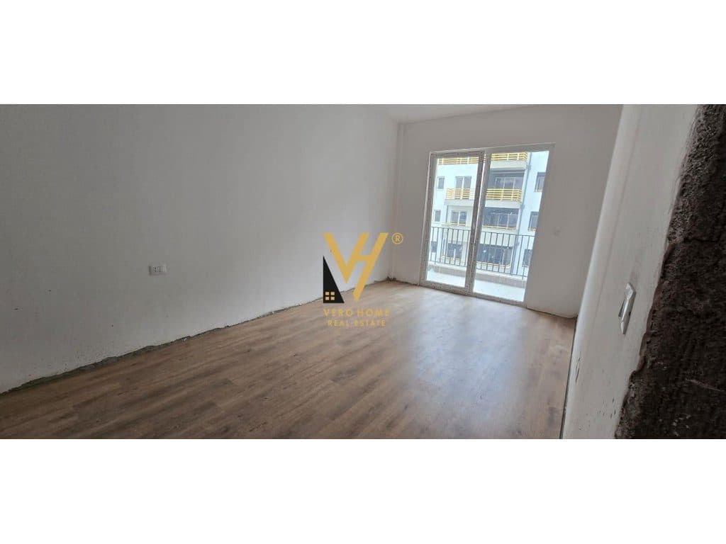 SHITET APARTAMENT 2+1+BLK TE KOM.AURA, RRUGA DRITAN HOXHA 189.000 EURO 3