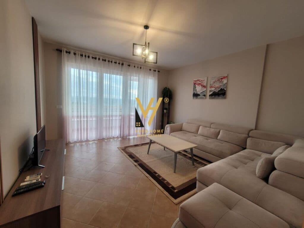 Jepet Apartament 2+1+2 me qera te Fresku 220 m2 2