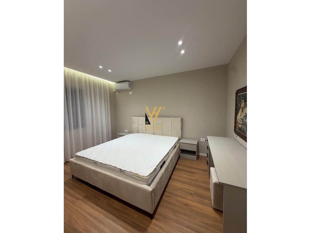 JEPET APARTAMENT 3+1+BLK ME QIRA TE MEDRESEJA 80.000 LEKE 3