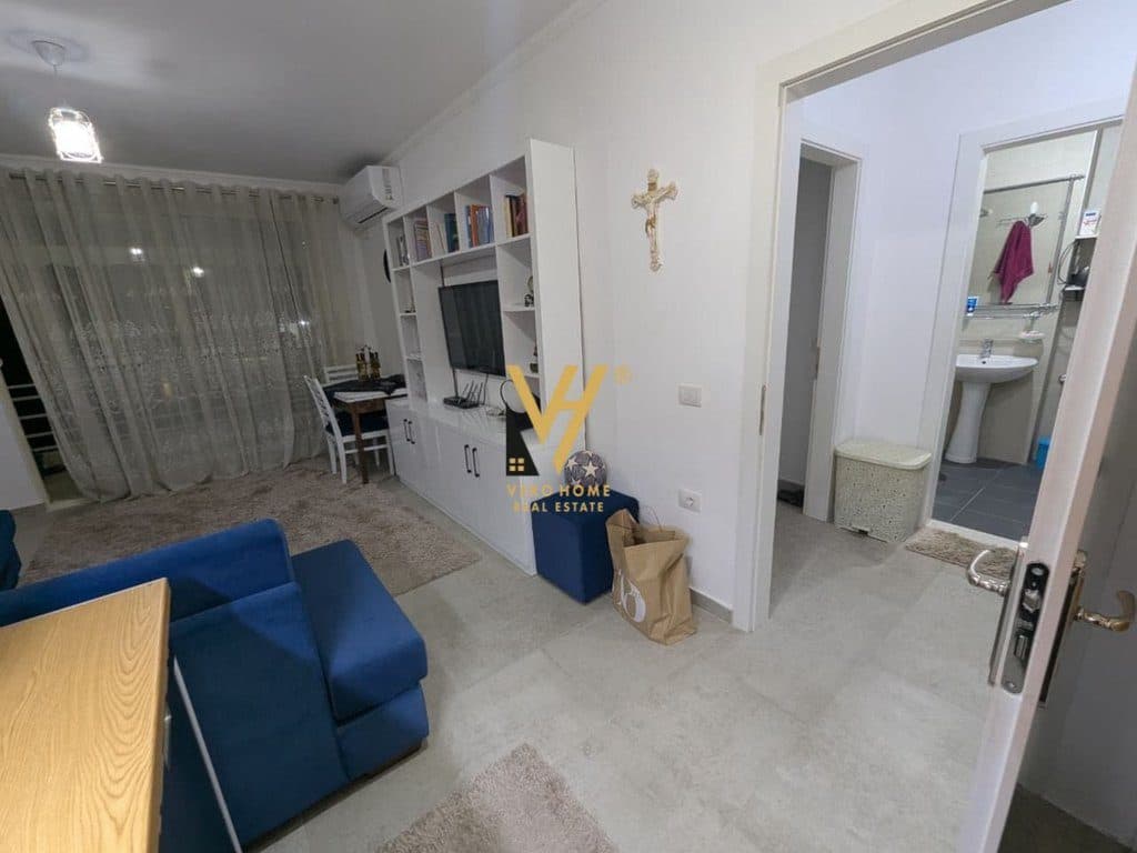 JEPET APARTAMENT 1+1+BLK ME QERA NE SHKOZE 400 EURO 2