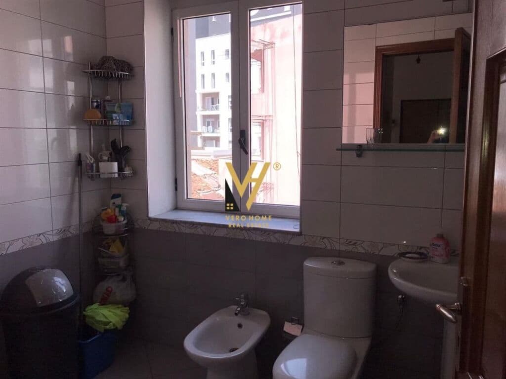 Jepet Apartament 3+1+ballkon me qera ne Don Bosko 154 m2 2