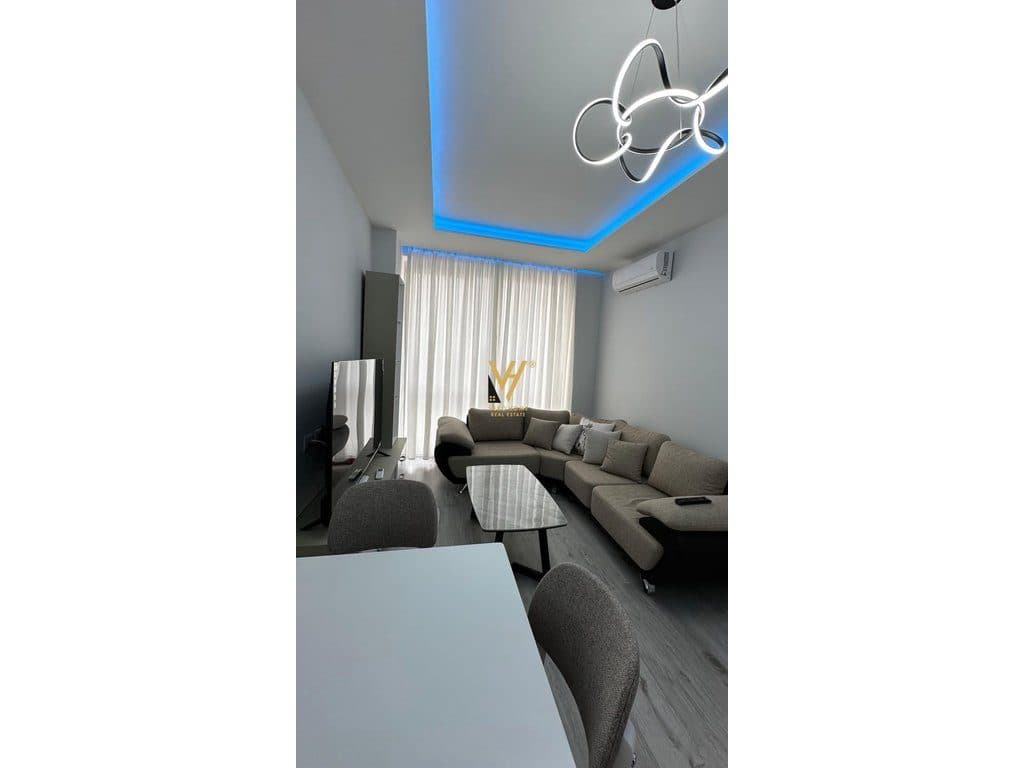 JEPET APARTAMENT 1+1+BLK ME QIRA TE SHKOLLA E KUQE 700 EURO