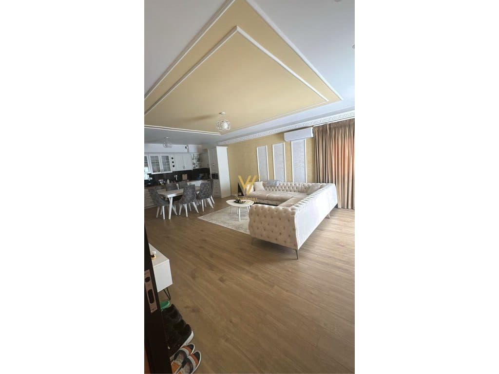 JEPET APARTAMENT 2+1+2+BLK ME QERA TE RESIDENCA LAKE LAND, FARKE 900 EURO