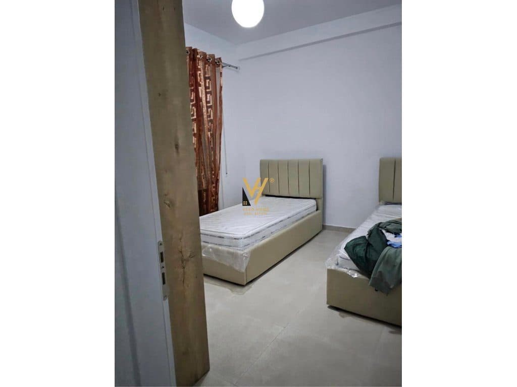 JEPET APARTAMENT 2+1+2+BLK ME QERA NE SELITE 60.000 LEKE 4