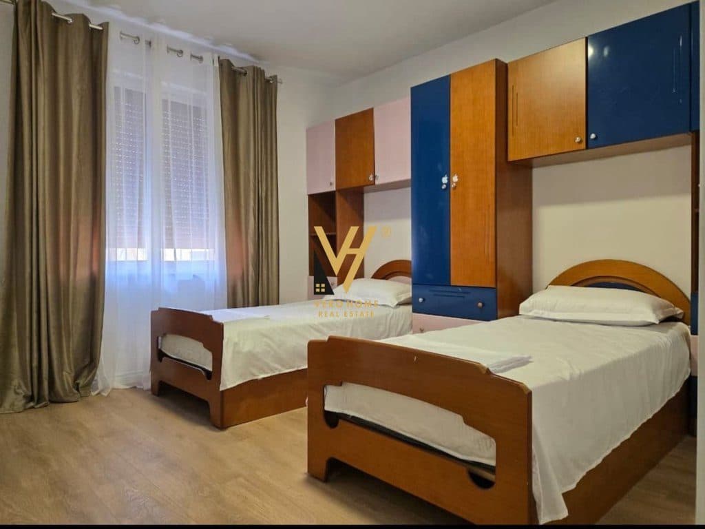 JEPET APARTAMENT 2+1+BLK ME QIRA TE KOMUNA E PARISIT 850 EURO 4