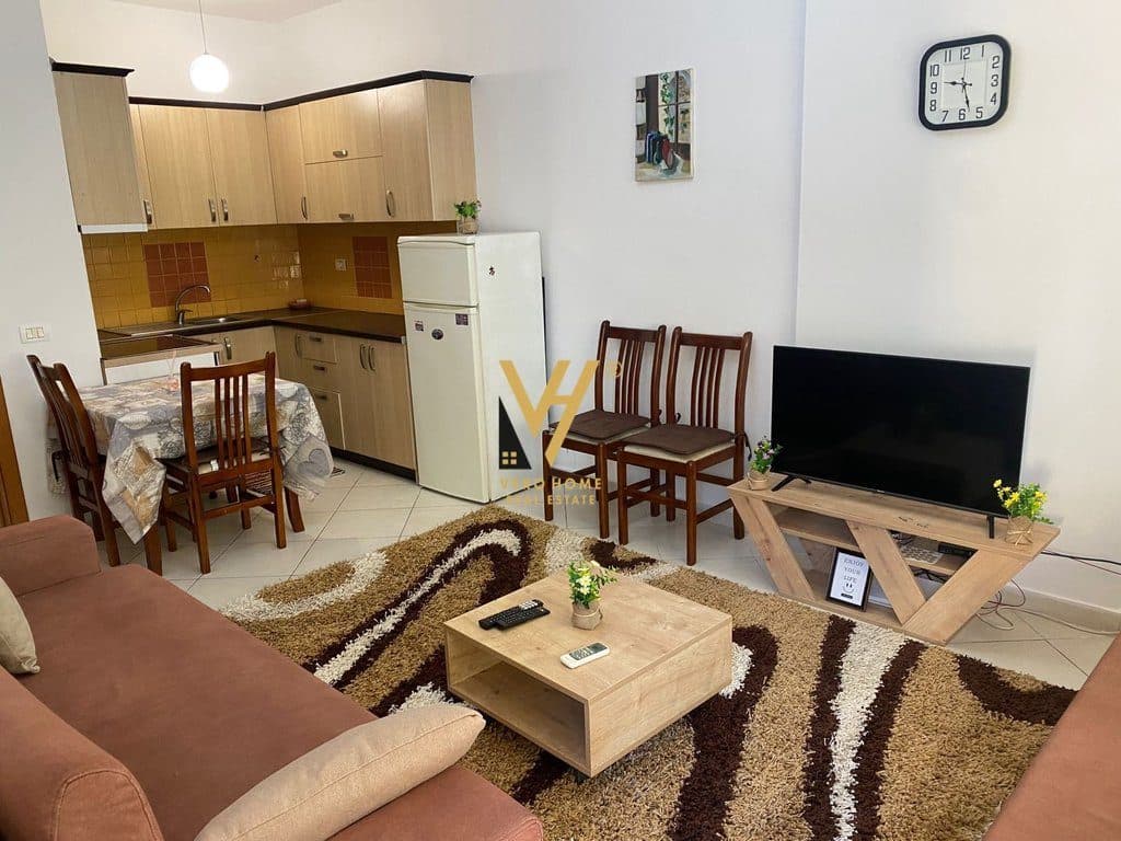 JEPET APARTAMENT 1+1+BLK ME QIRA TE LIQENI I THATE 50.000 LEKE 2