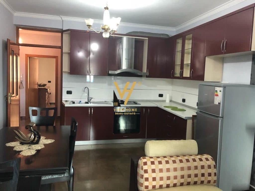 SHITET APARTAMENT 2+1 TE RRUGA E DIBRES 172.000 EURO 2