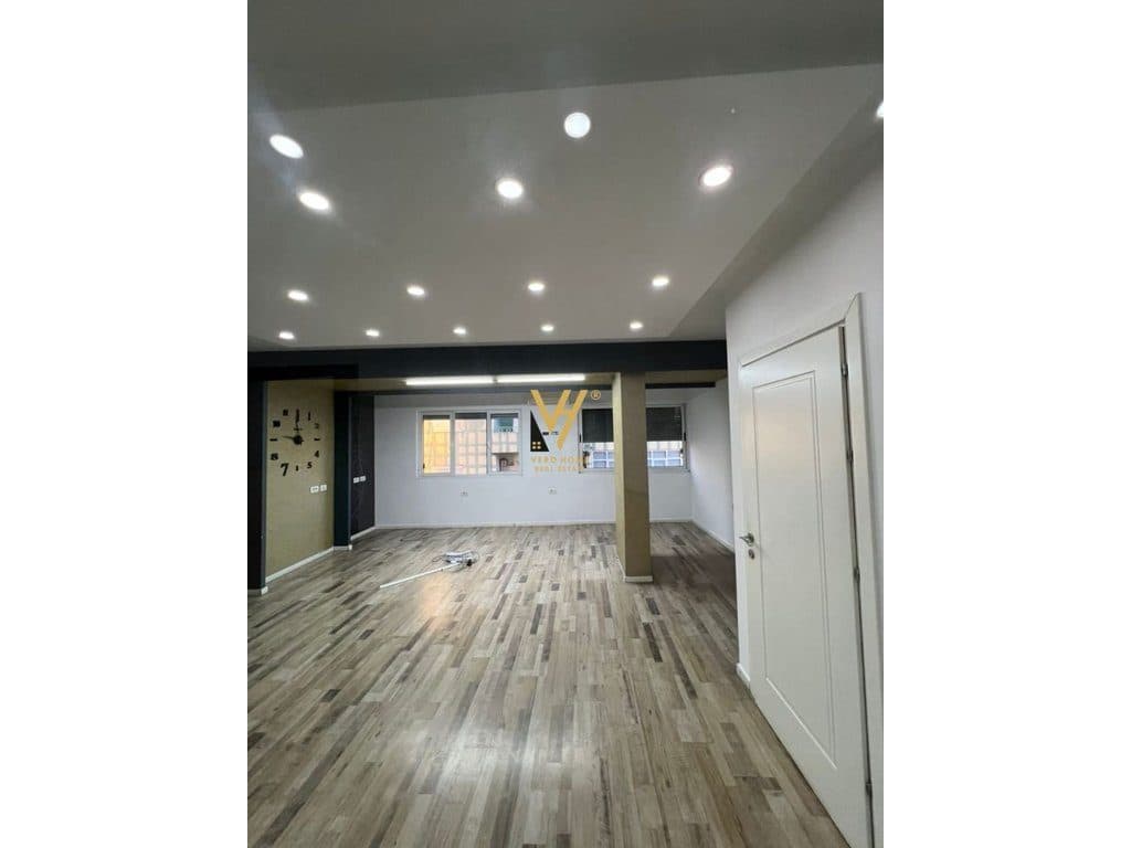 JEPET ZYRE 110 M2 ME QIRA TE SHESHI WILLSON 140.000 LEKE
