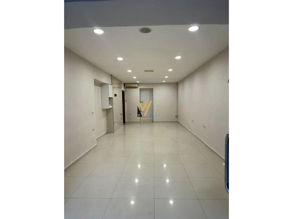 JEPET AMBIENT BIZNESI 40 M2 ME QERA TE SHKOLLA E BALETIT 500 EURO 2