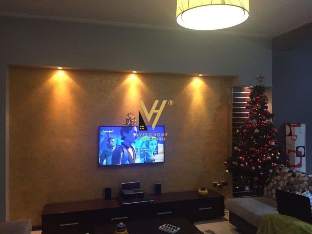 Jepet Apartament 2+1+2 me qera te Ish Ekspozita Sot 110 m2 2