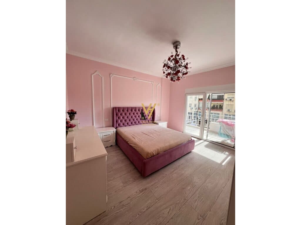 Shitet Apartament 3+1+2+ballkon te Rruga e Elbasanit 134 m2 4