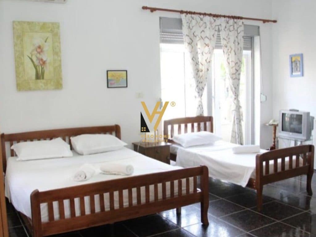 SHITET HOTEL 5 KATESH DHE SHTEPI PRIVATE TE RRUGA E ELBASANIT 1.750.000 EURO 2