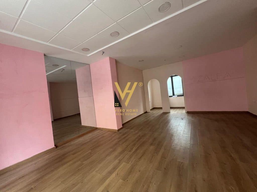 JEPET DYQAN 50 M2 ME QIRA TE KOPSHTI ZOOLOGJIK 55.000 LEKE 2