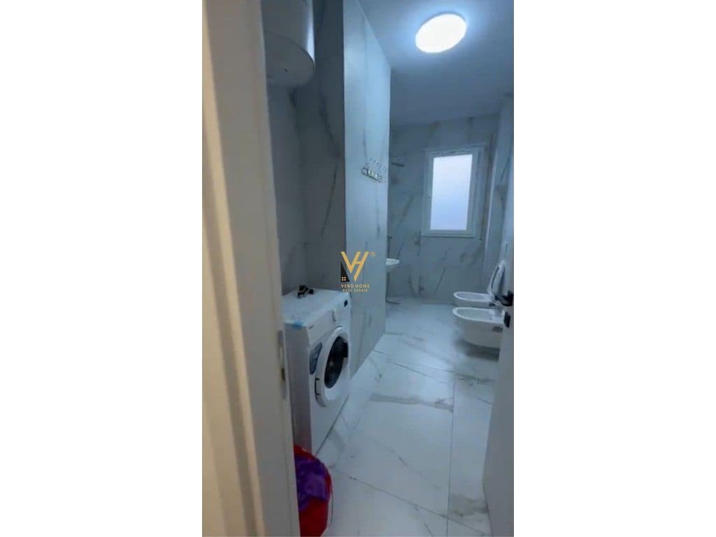 JEPET APARTAMENT 3+1+BLK ME QERA NE PASKUQAN 50.000 LEKE 4