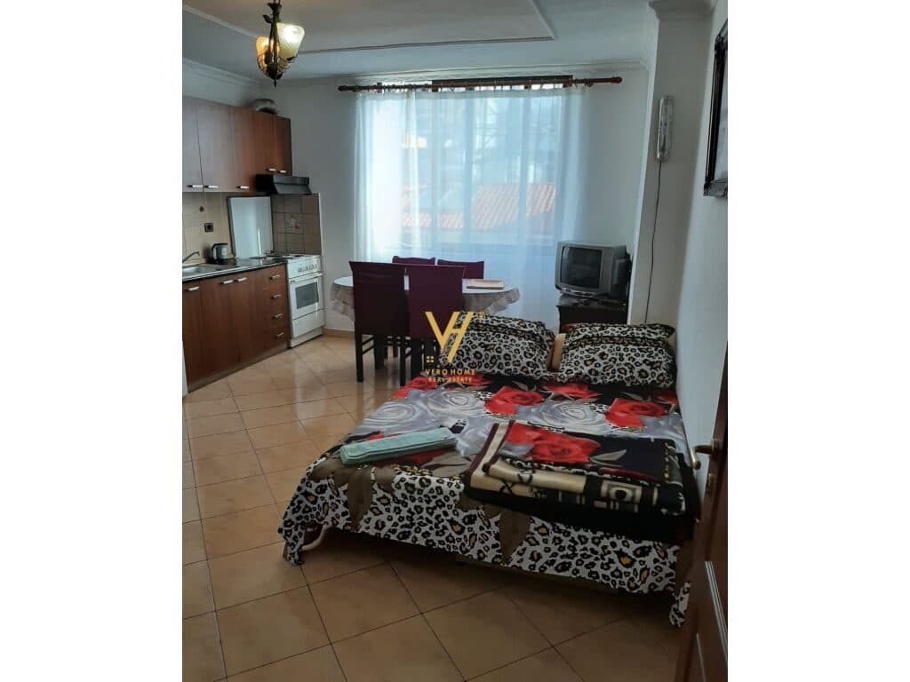 Jepet Apartament 2+1 me qera te Pediatria 70 m2 2