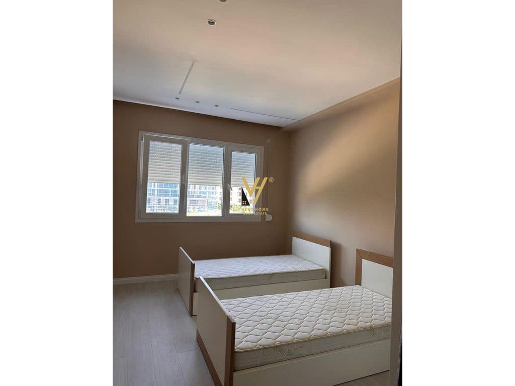 JEPET APARTAMENT 2+1+BLK ME QERA TE UNAZA E RE 800 EURO 4