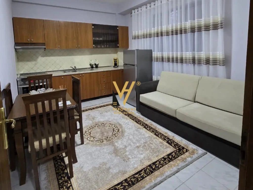 JEPET APARTAMENT 1+1+OBORR ME QERA NE VASIL SHANTO 70.000 LEKE 2