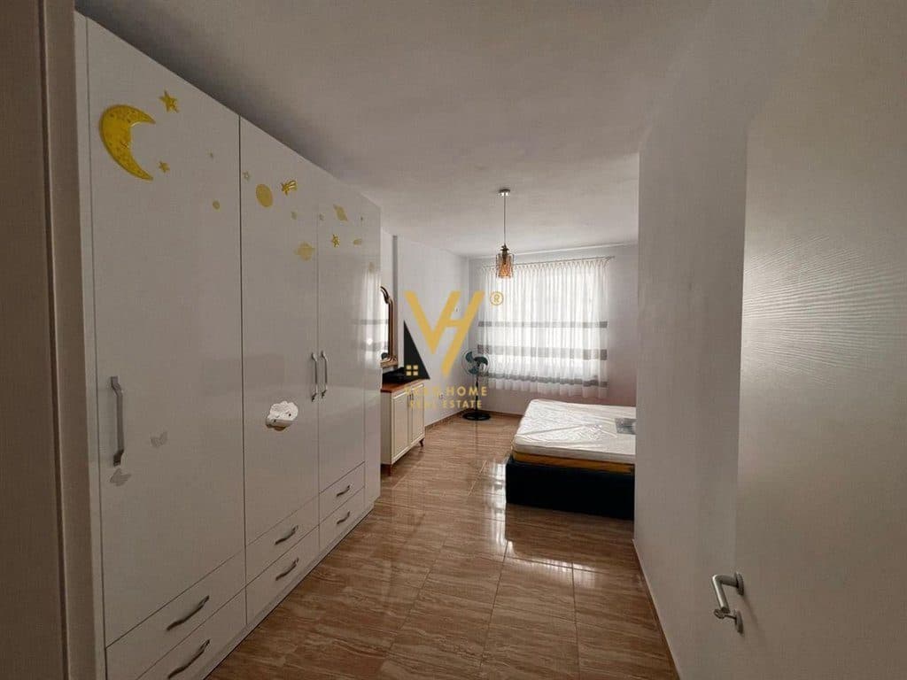 JEPET APARTAMENT 3+1+BLK ME QERA TEK PALLATET FRATARI, ASTIR 600 EURO 2