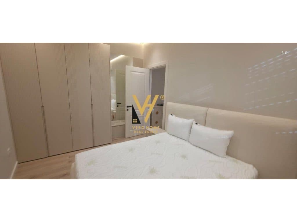 JEPET APARTAMENT 1+1 ME QERA TE SELVIA 65.000 LEKE 3
