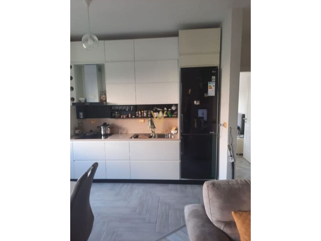 Shitet apartament 2+1 te Fresku 105 m2